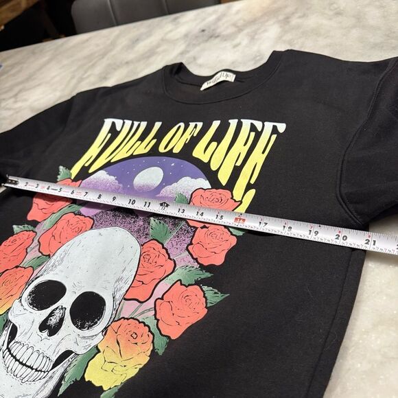 Wound Up Full of Life “skull” Graphic Fleece Sweatshirt - Picture 5 of 8